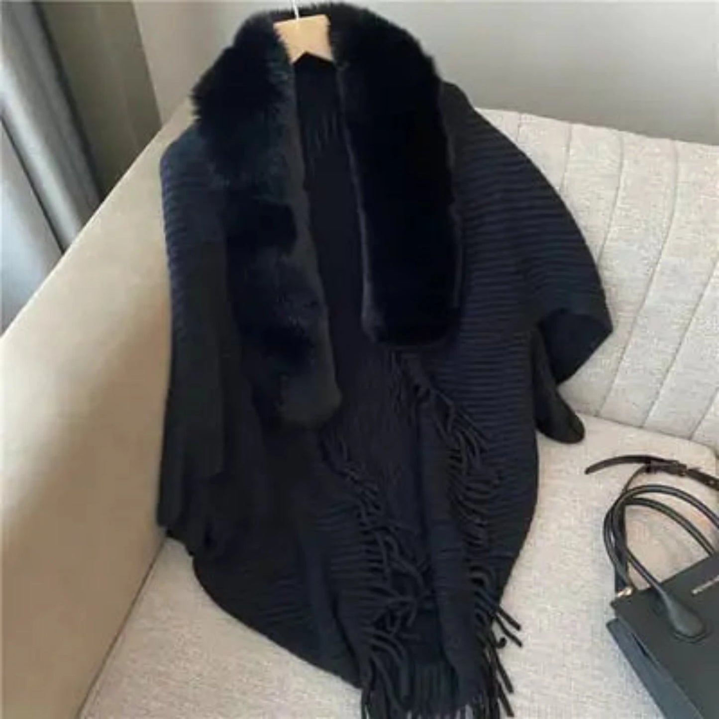 Elegant & Ultra-Soft Cashmere Shawl Chic Wrap Winter-Ready Shawl Collection